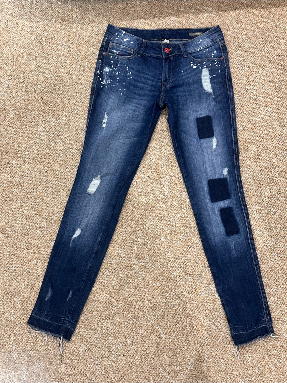 NWOT MNG by Mango Women's Blue Distressed Jeans - Super Slim Fit NWOT Size 6